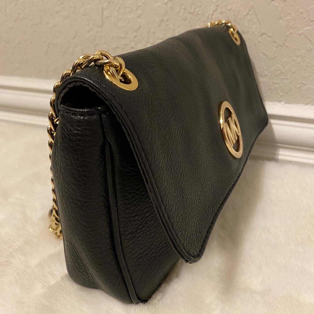 MK purse - Picture 3 of 3